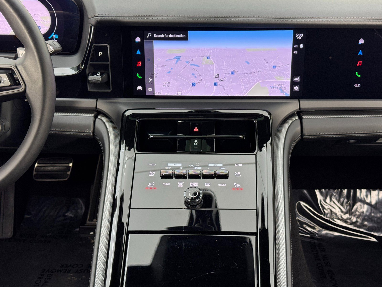 Used 2025 Porsche Panamera 4S w/ Premium Package image 26