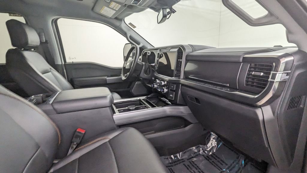 New 2025 Ford F350 Lariat w/ Lariat Ultimate Package image 39