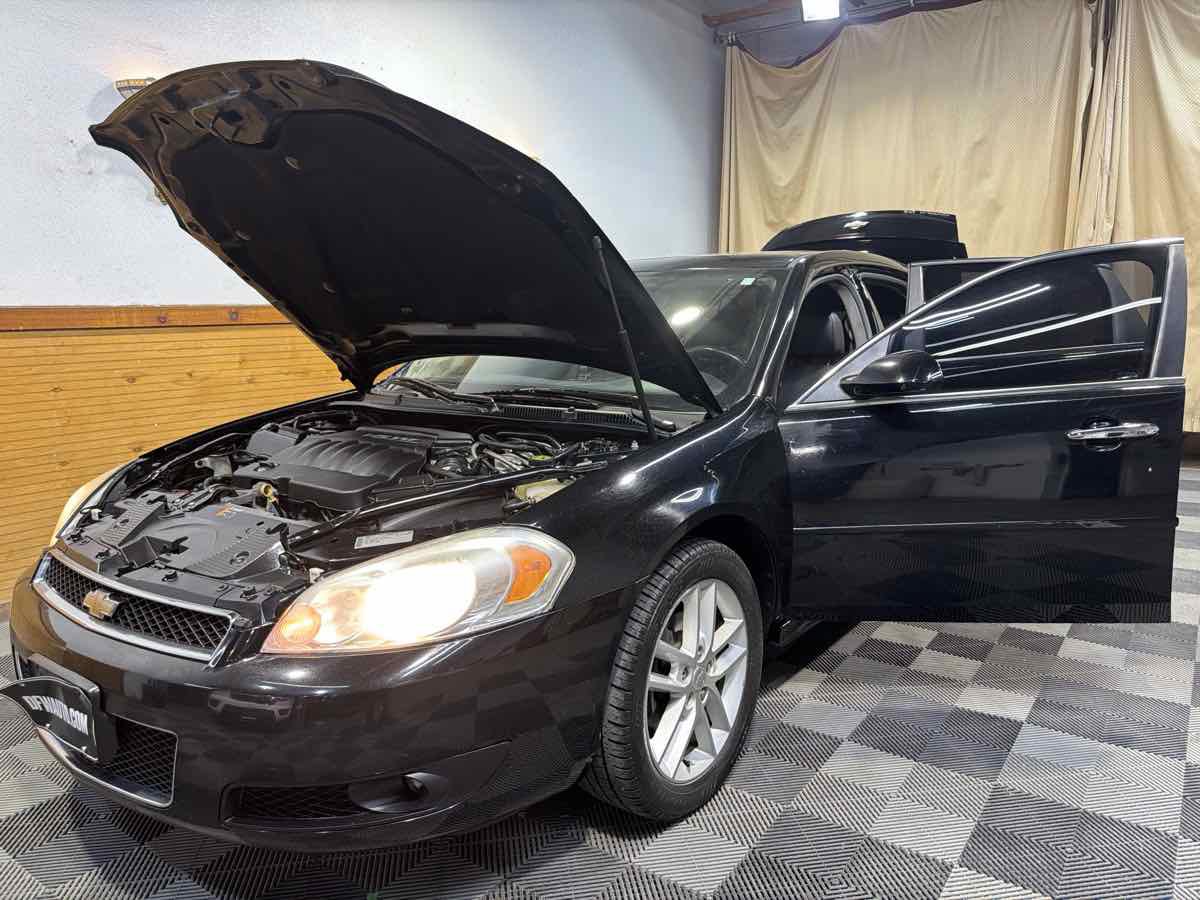 Used 2013 Chevrolet Impala LTZ FWD image 11