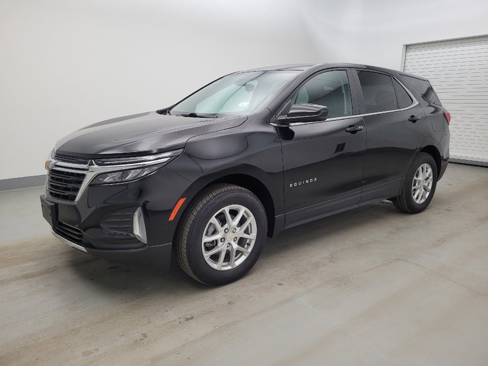 Used 2023 Chevrolet Equinox LT w/ Driver Convenience Package image 2
