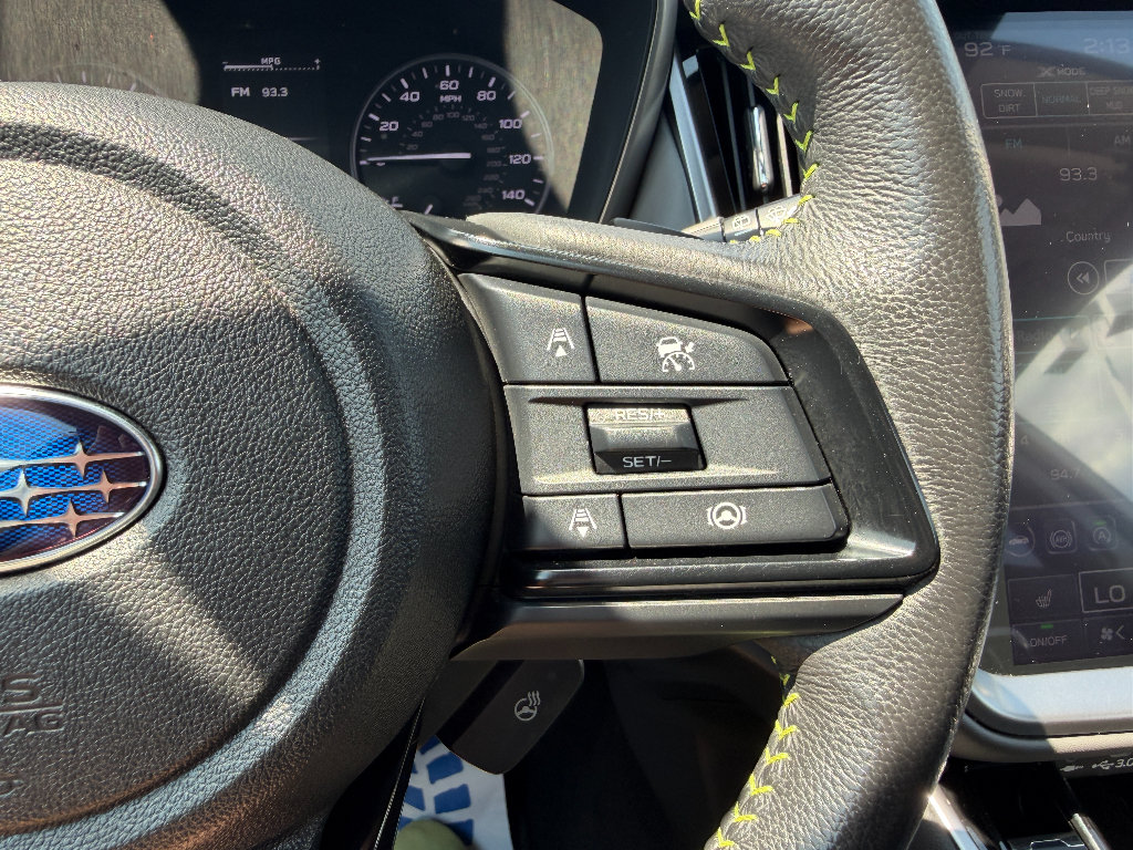 Used 2025 Subaru Outback Onyx Edition AWD/4WD image 39