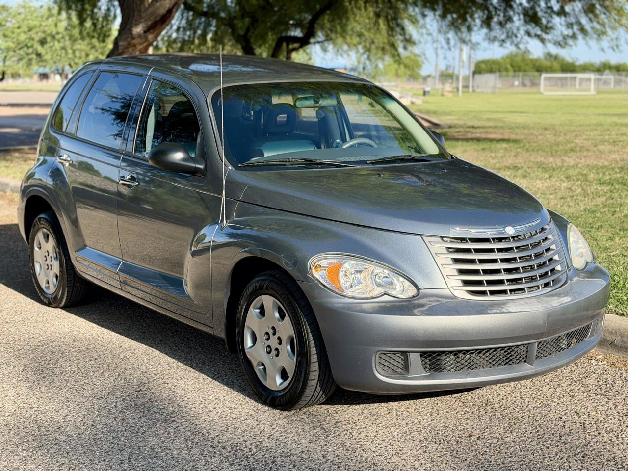 Used 2009 Chrysler PT Cruiser FWD image 7