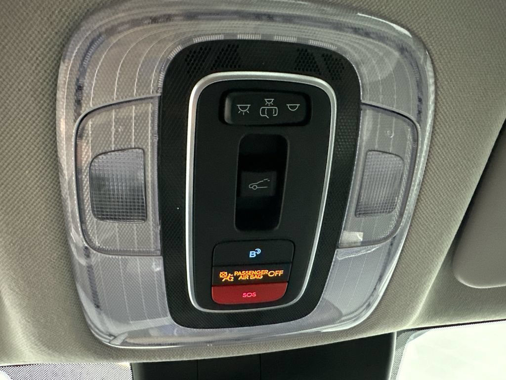 Used 2025 Hyundai Elantra Limited FWD image 31