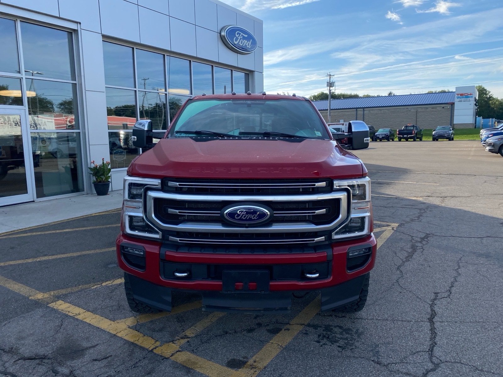 Used 2021 Ford F350 Platinum w/ FX4 Off-Road Package AWD/4WD image 9