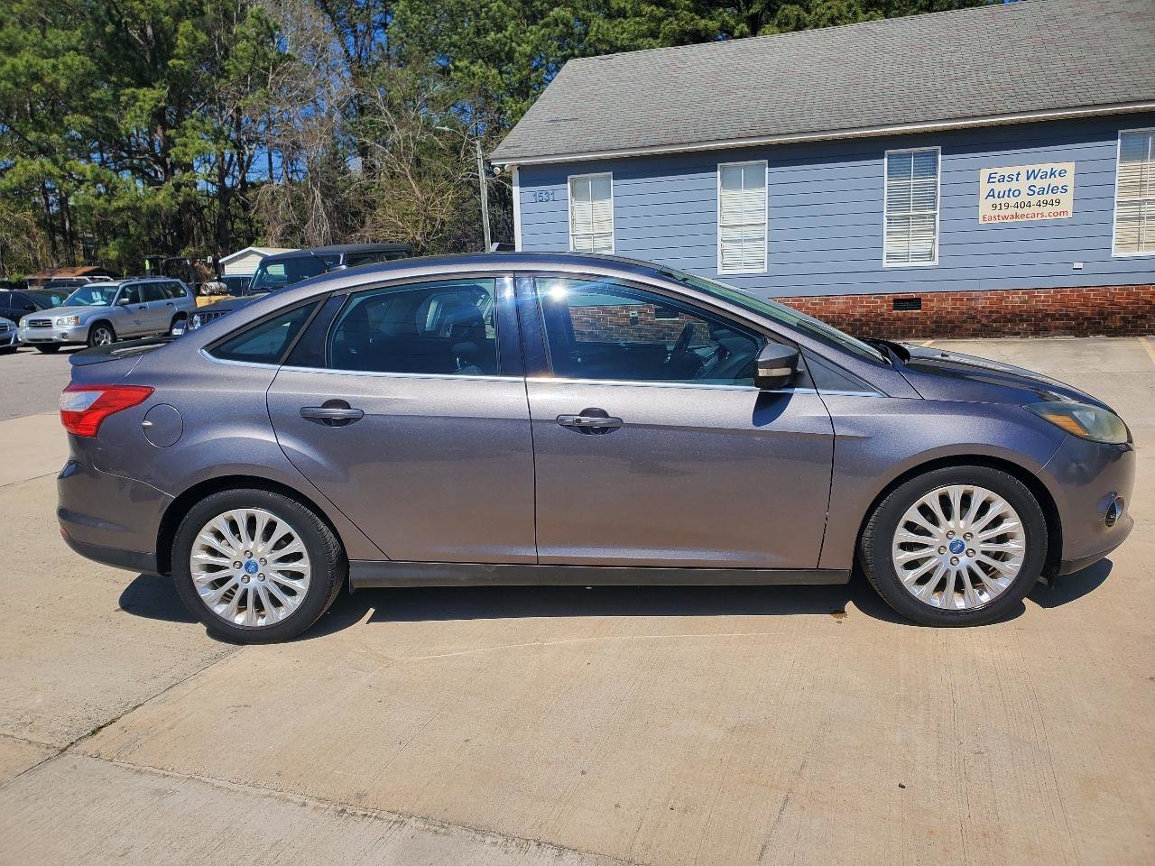 Used 2012 Ford Focus Titanium image 4