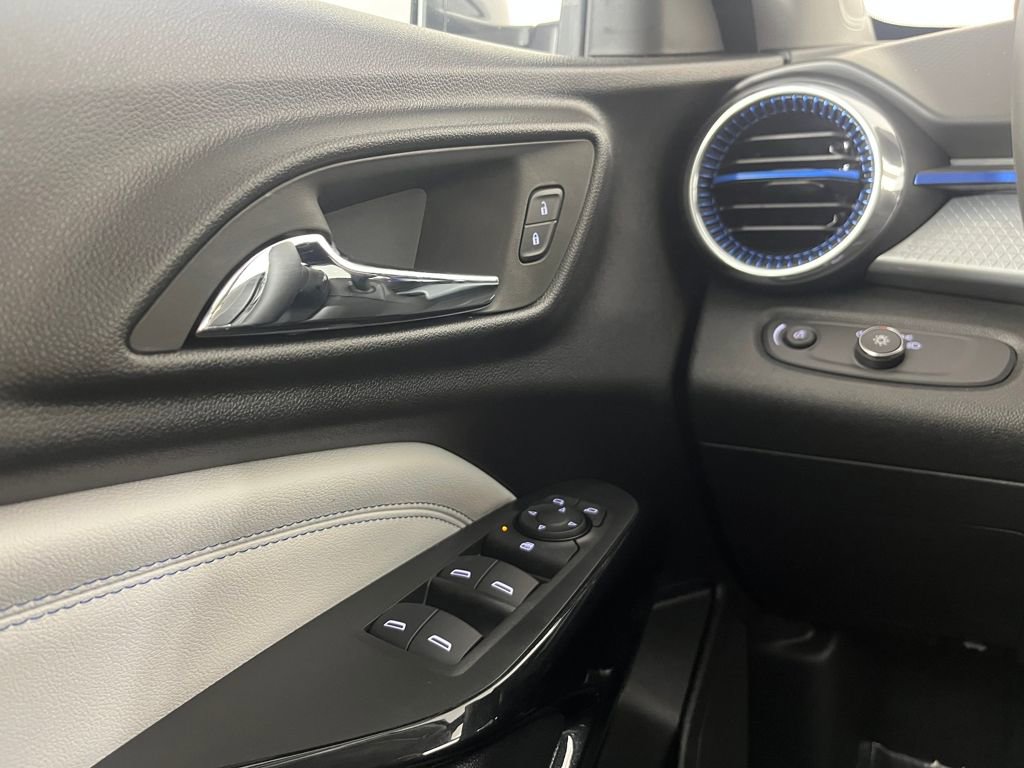 New 2026 Chevrolet Trax LT w/ Driver Confidence Package image 20