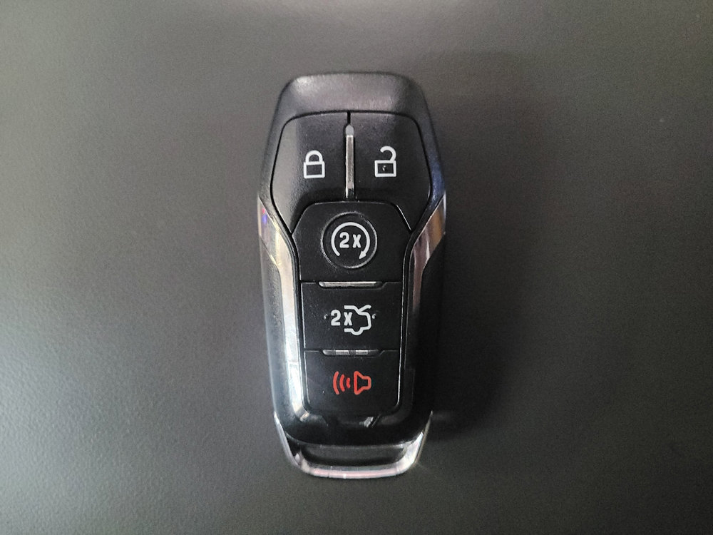 Used 2016 Lincoln MKX Reserve w/ Climate Package image 32