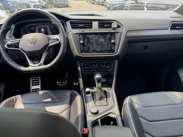 Used 2024 Volkswagen Tiguan SEL R-Line AWD/4WD image 17