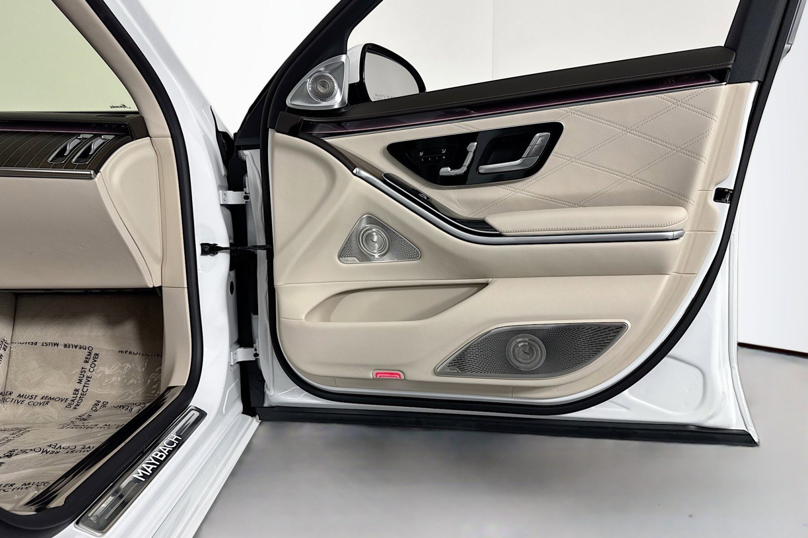 New 2026 Mercedes-Benz Maybach S 580 4MATIC image 25