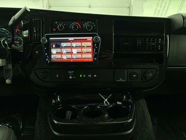 Used 2022 GMC Savana 2500 Extended w/ Enhanced Convenience Package RWD image 26
