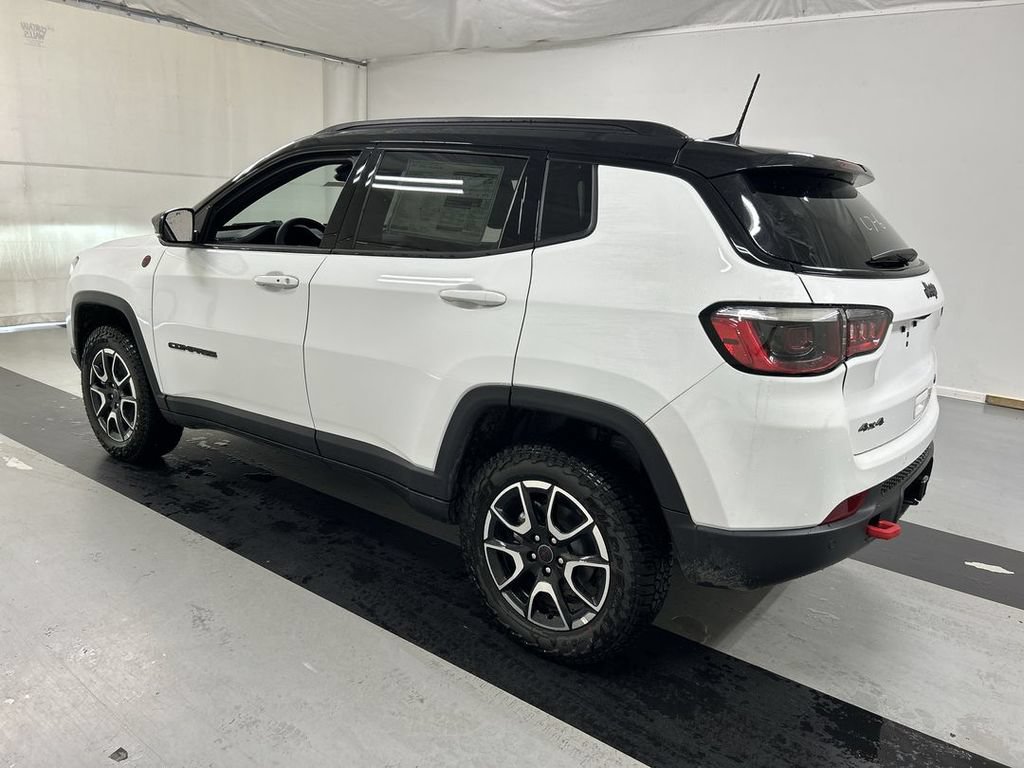 New 2026 Jeep Compass Trailhawk w/ Sun, Sound & Navigation Group AWD/4WD image 6