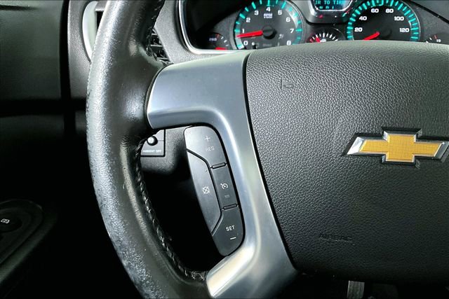 Used 2017 Chevrolet Traverse LT image 16