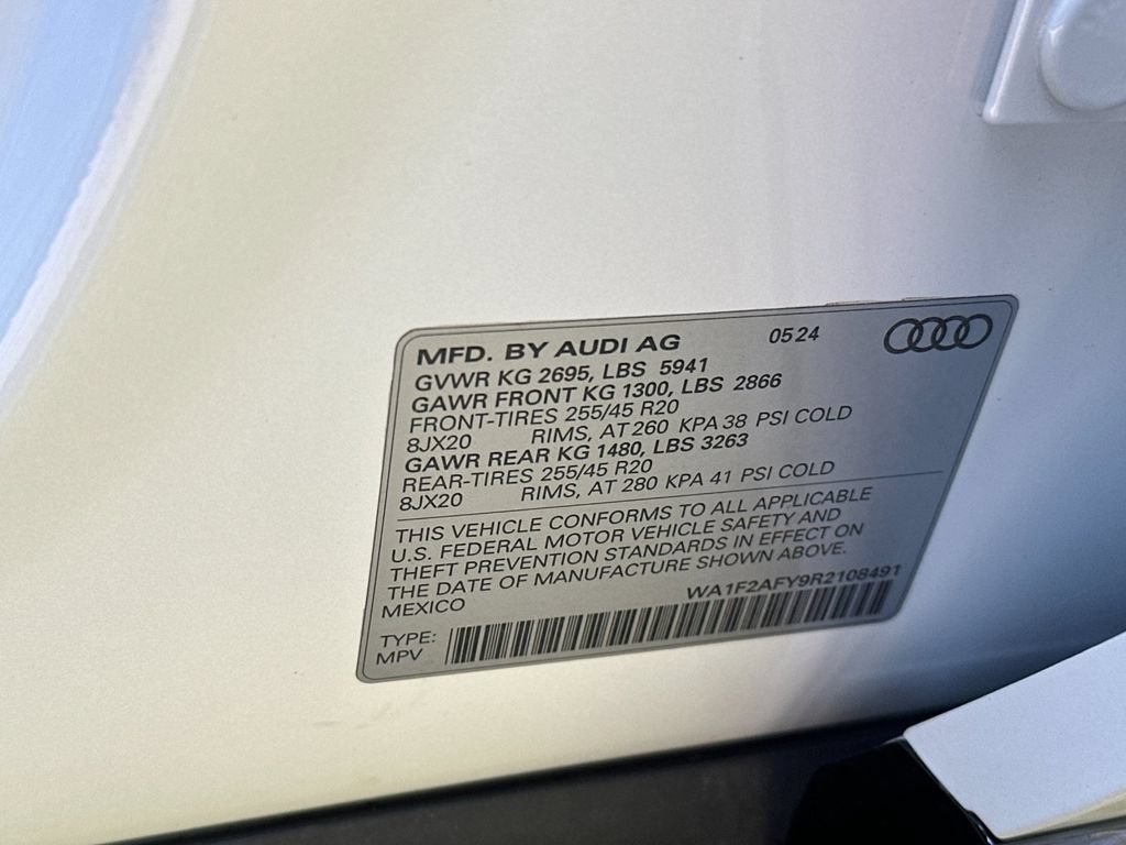 Certified 2024 Audi Q5 e Prestige w/ Prestige Package AWD/4WD image 39
