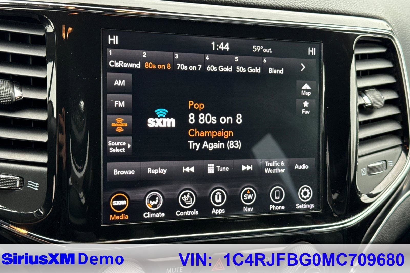 Used 2021 Jeep Grand Cherokee Limited w/ Trailer Tow Group IV image 38