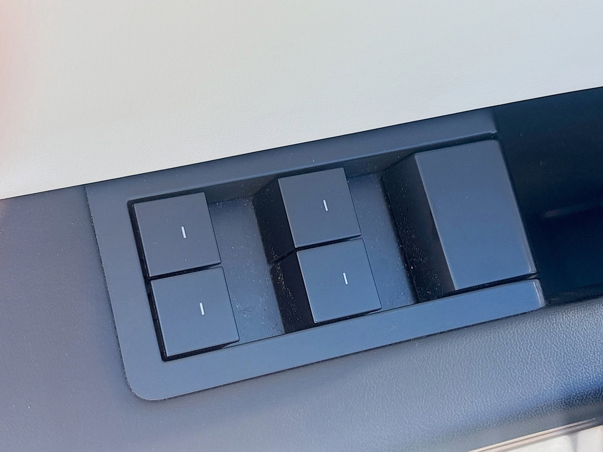 Used 2024 Tesla Cybertruck AWD Crew Cab image 20