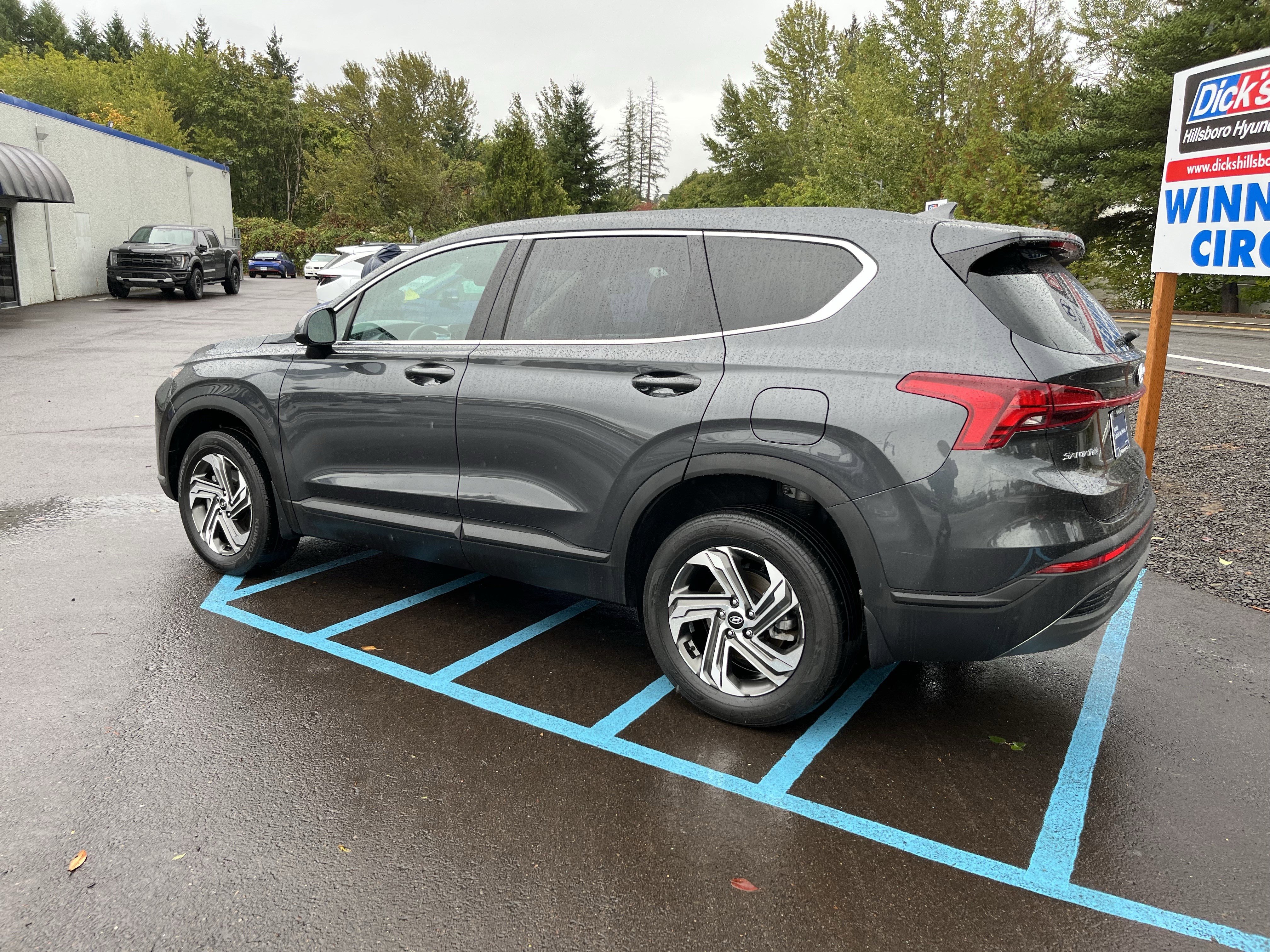 Certified 2022 Hyundai Santa Fe SE image 3