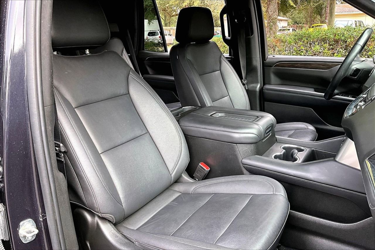 Used 2022 Chevrolet Tahoe Z71 w/ Luxury Package image 25