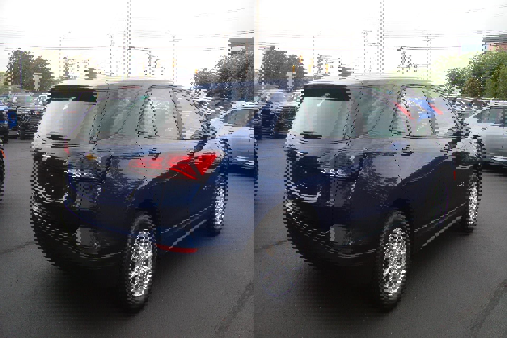 Certified 2023 Chevrolet Equinox LS image 4