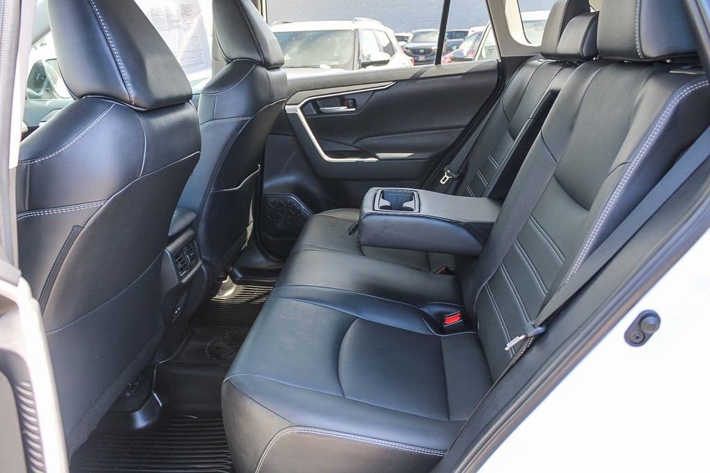 Used 2023 Toyota RAV4 XLE Premium image 18