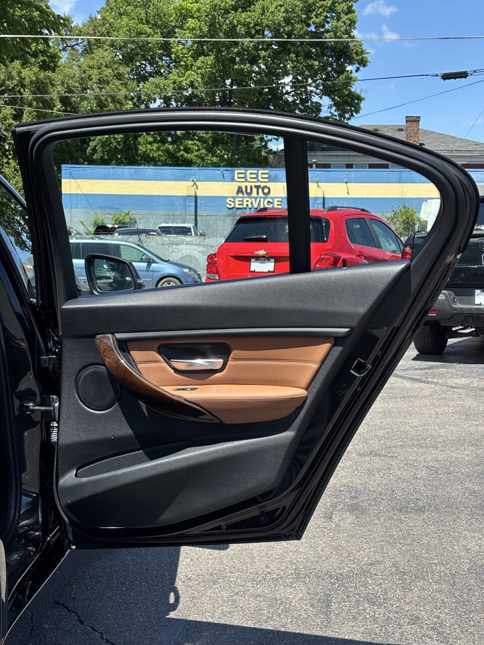 Used 2014 BMW 328i xDrive Sedan AWD/4WD image 16