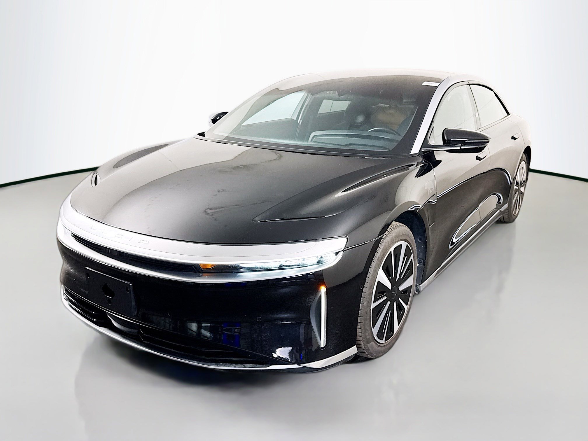 Used 2023 Lucid Air Touring image 4