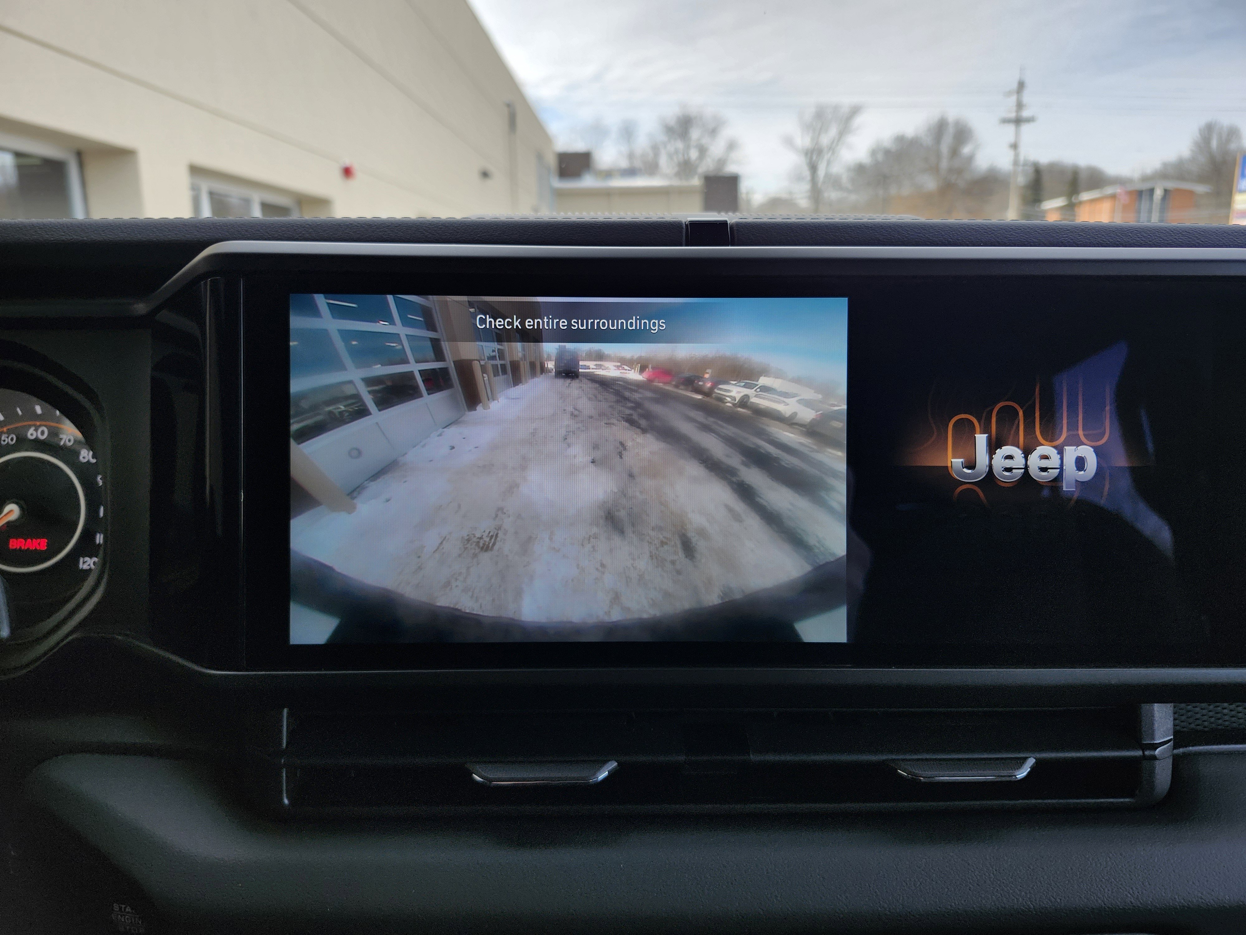 Used 2024 Jeep Wrangler Rubicon w/ Convenience Group image 7