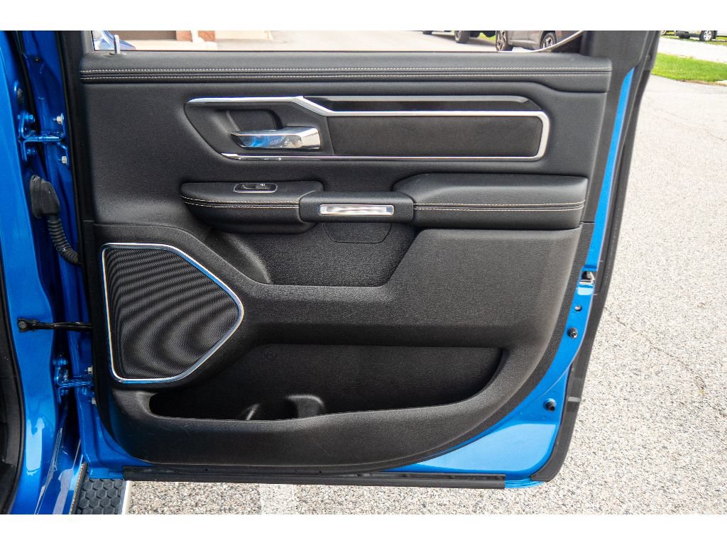 Used 2022 RAM 1500 Laramie AWD/4WD image 22