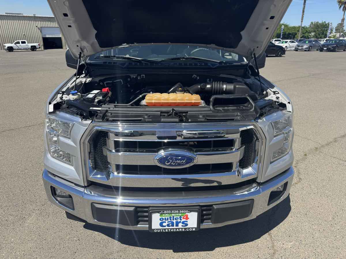 Used 2017 Ford F150 XLT w/ Trailer Tow Package RWD image 38