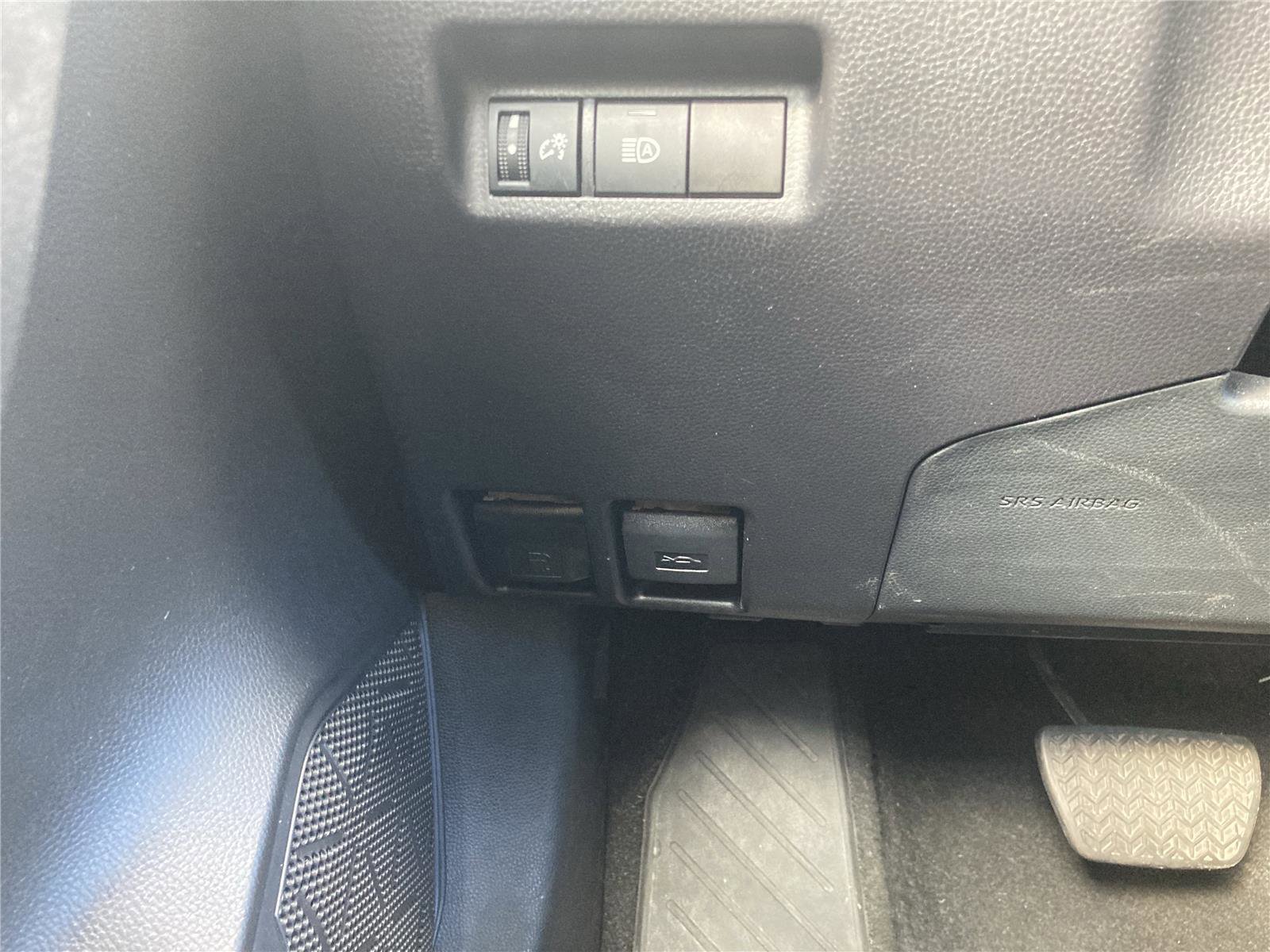 Used 2024 Toyota RAV4 Adventure image 21