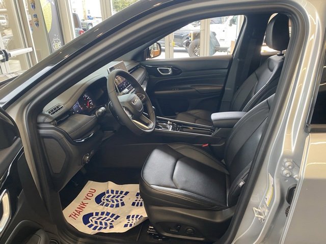 New 2026 Jeep Compass Limited image 14