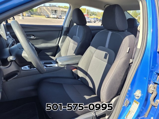 Used 2025 Nissan Sentra SV FWD image 8