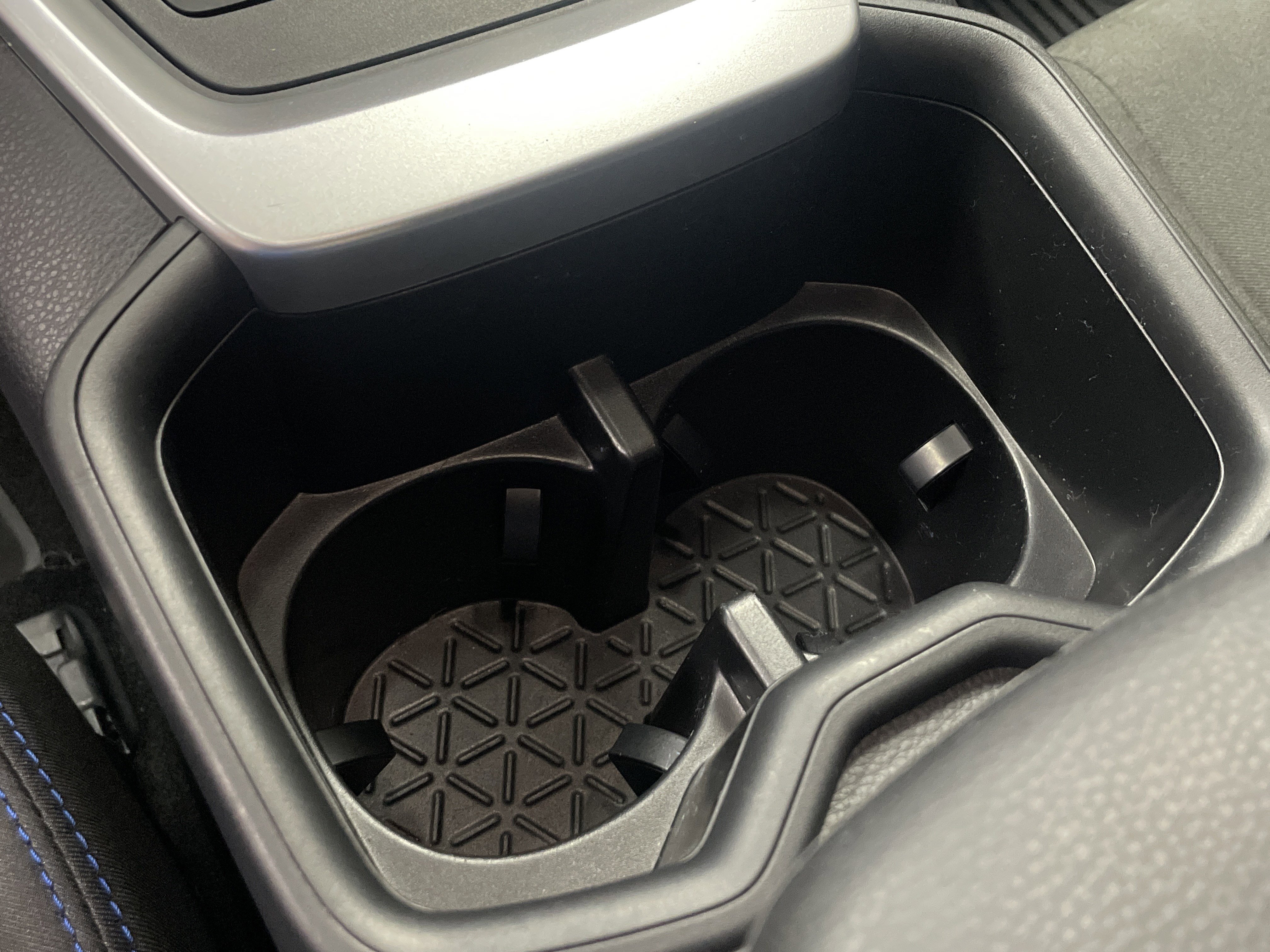 Certified 2025 Toyota RAV4 SE image 29