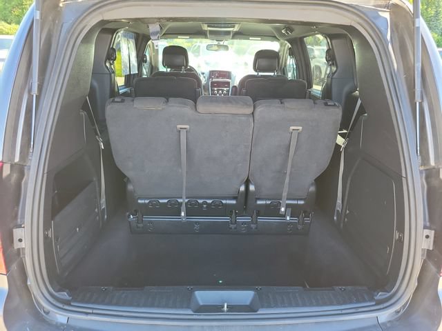 Used 2016 Dodge Grand Caravan SE FWD image 21