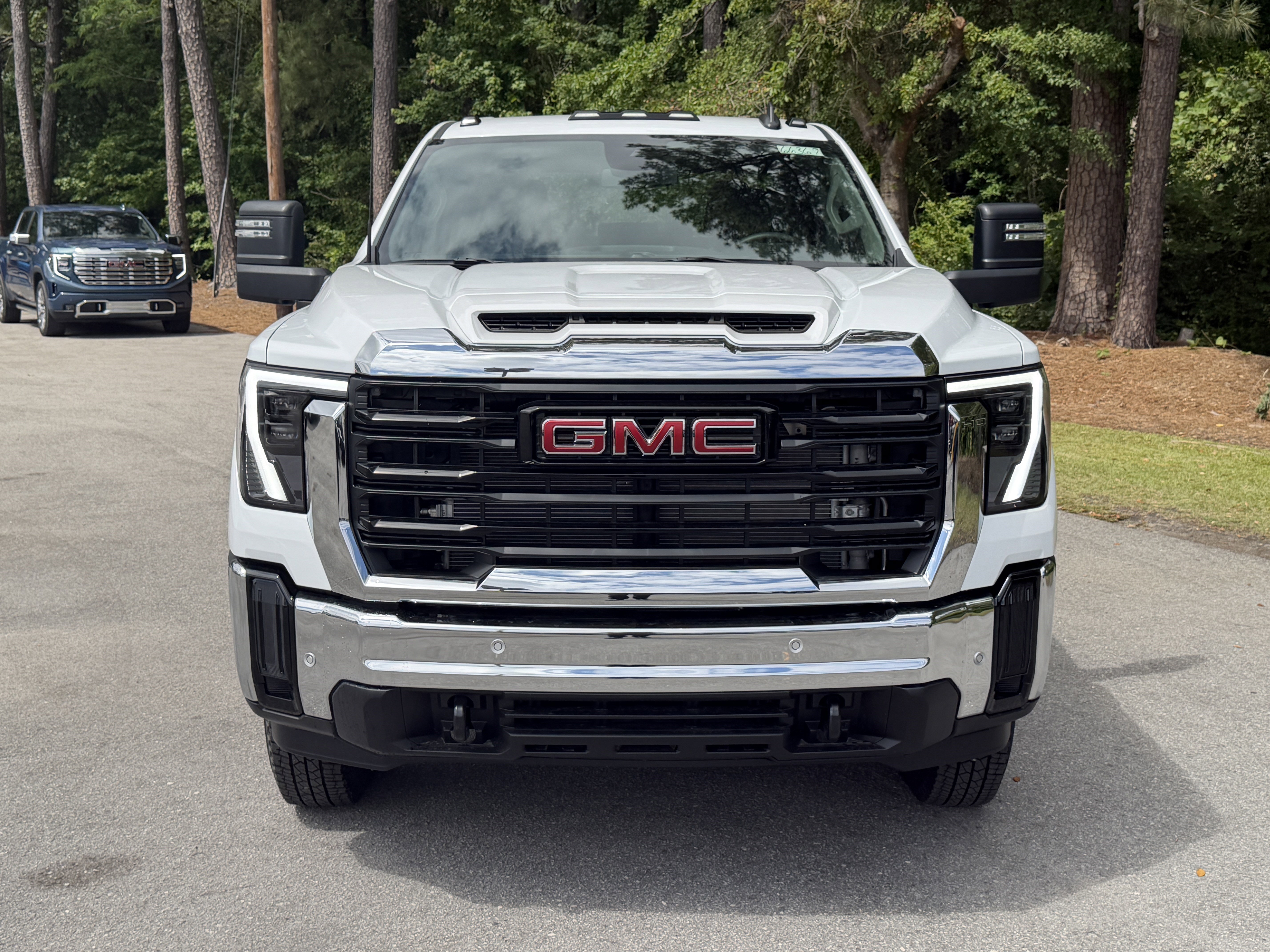 New 2026 GMC Sierra 3500 Pro w/ 1SA Pro Safety Plus Package AWD/4WD image 37