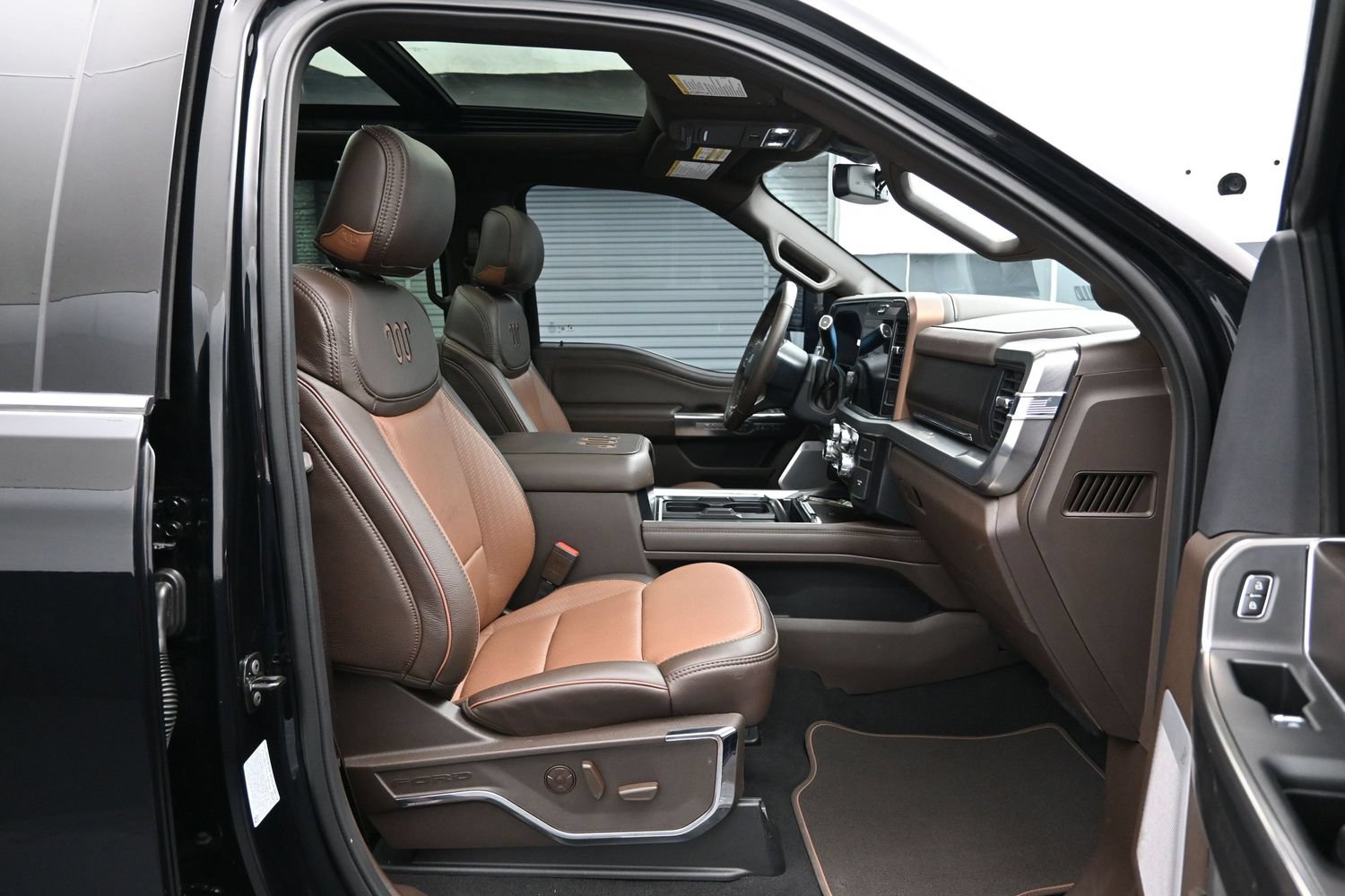Used 2026 Ford F250 King Ranch w/ Tremor Off-Road Package AWD/4WD image 13