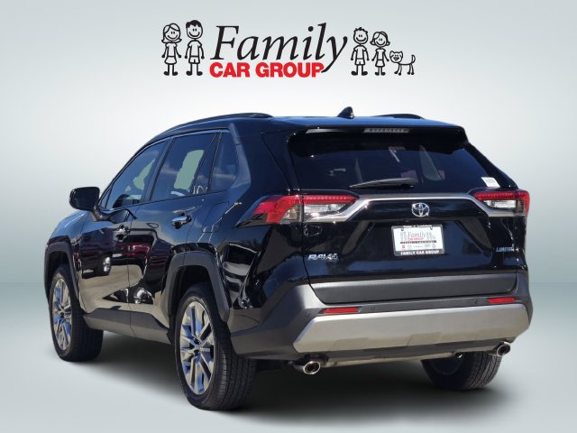 Used 2025 Toyota RAV4 Limited FWD image 3