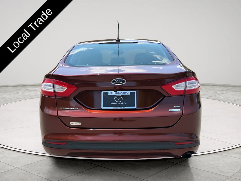 Used 2015 Ford Fusion SE w/ Equipment Group 202A FWD image 4