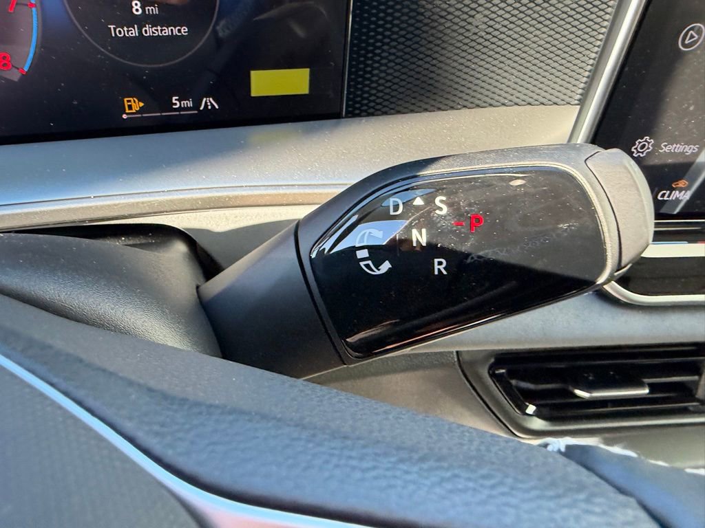 New 2026 Volkswagen Tiguan SE image 26