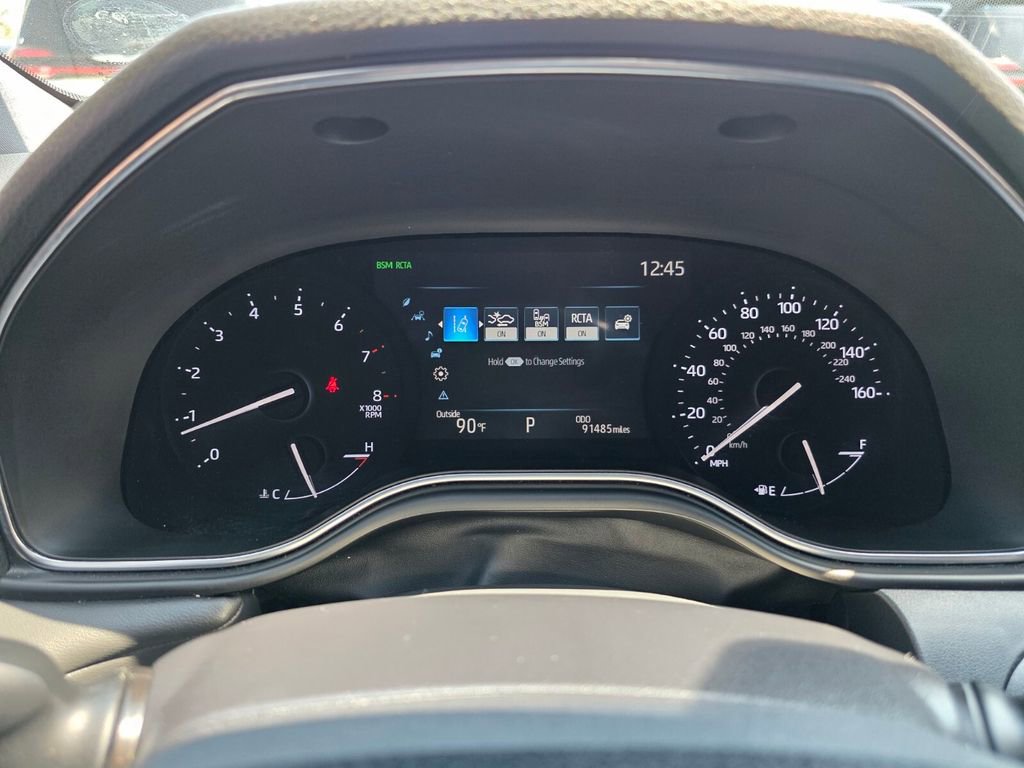 Used 2021 Toyota Avalon XLE w/ Moonroof Package image 29