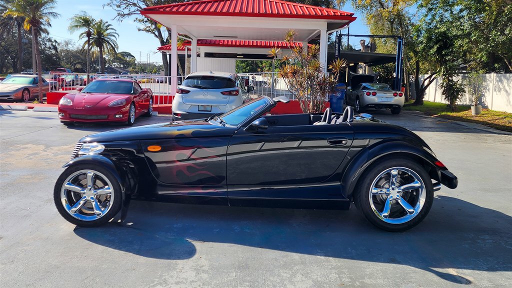 Used 2000 Plymouth Prowler image 5