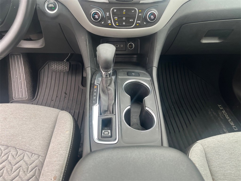 Used 2023 Chevrolet Equinox LT w/ Driver Convenience Package image 19