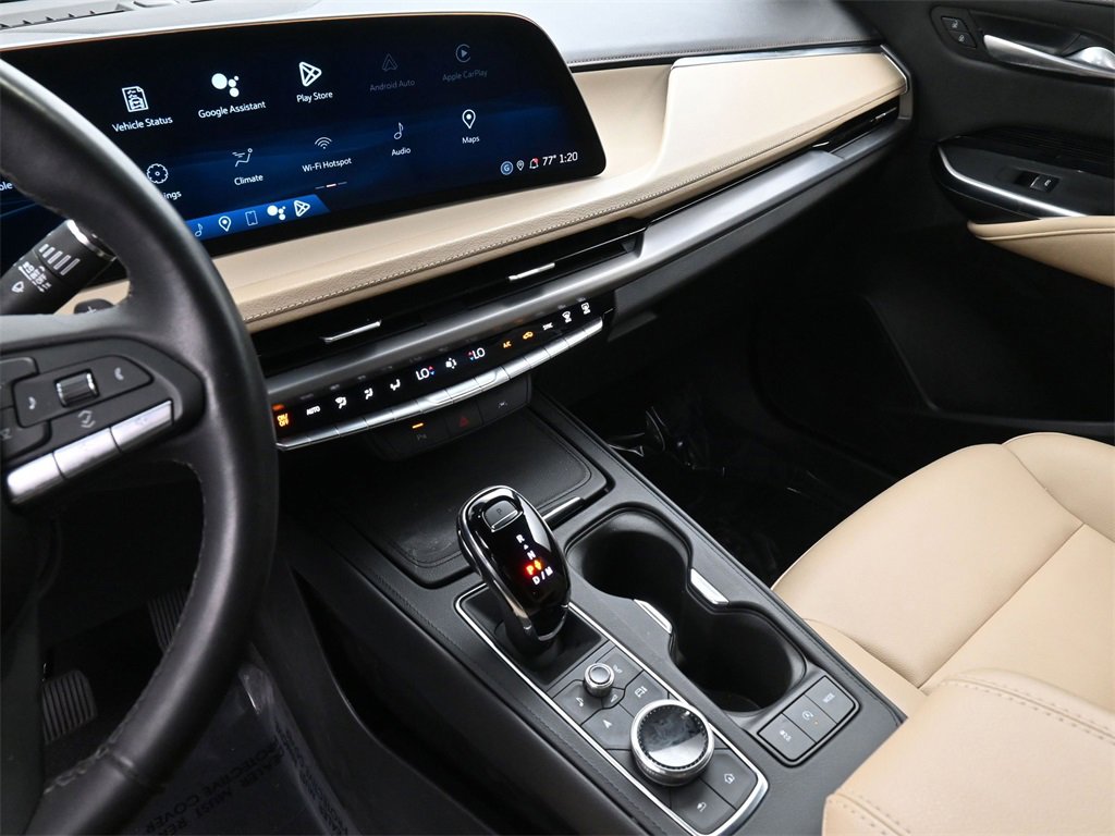 Certified 2024 Cadillac XT4 Luxury image 8