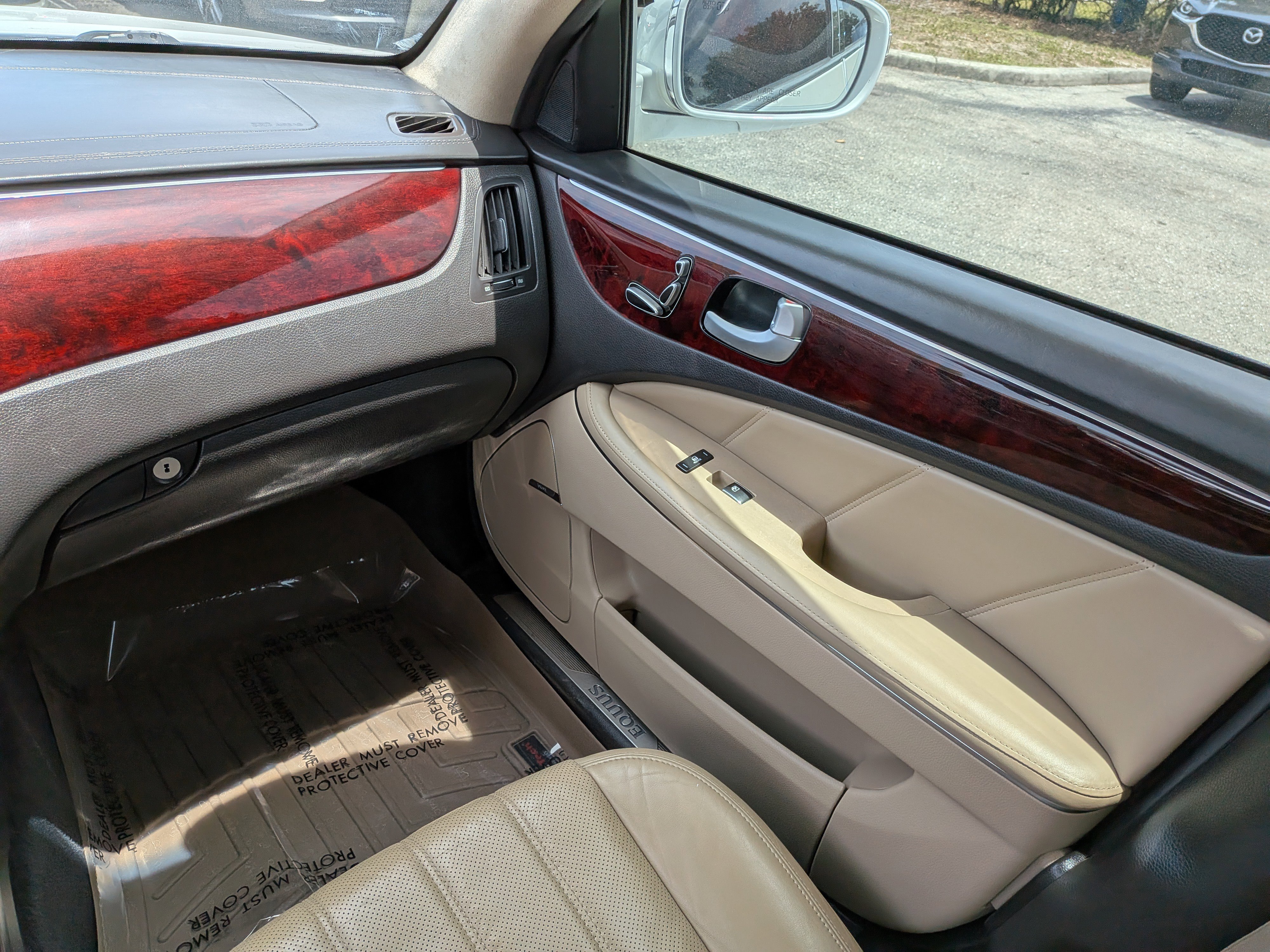 Used 2012 Hyundai Equus Signature RWD image 18