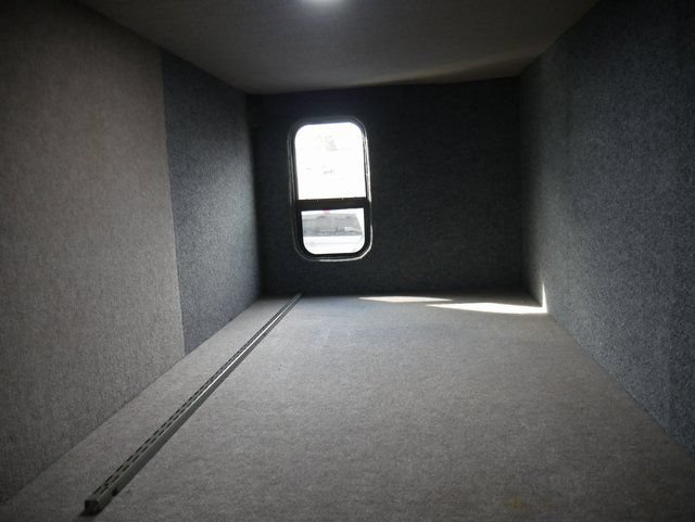 Used 2022 Ford F750 2WD Regular Cab Super Duty image 19