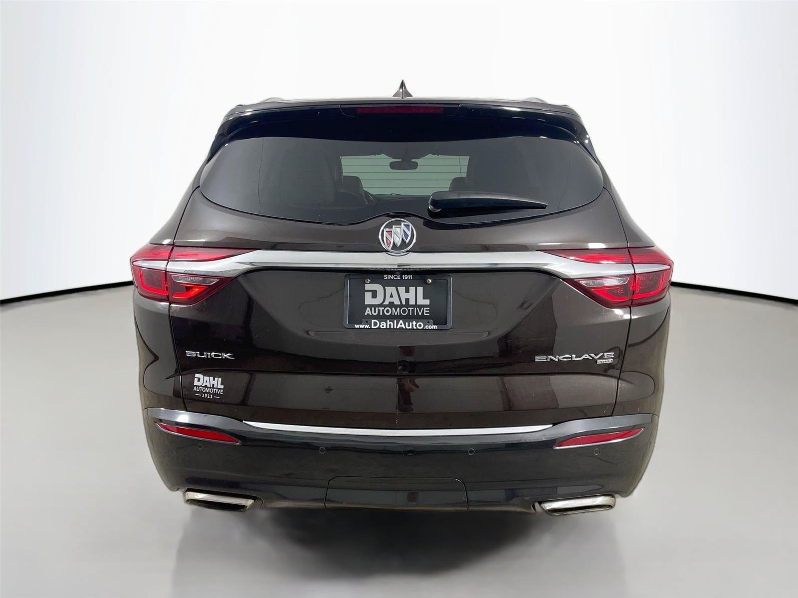 Used 2018 Buick Enclave Essence w/ Trailering Package AWD/4WD image 12
