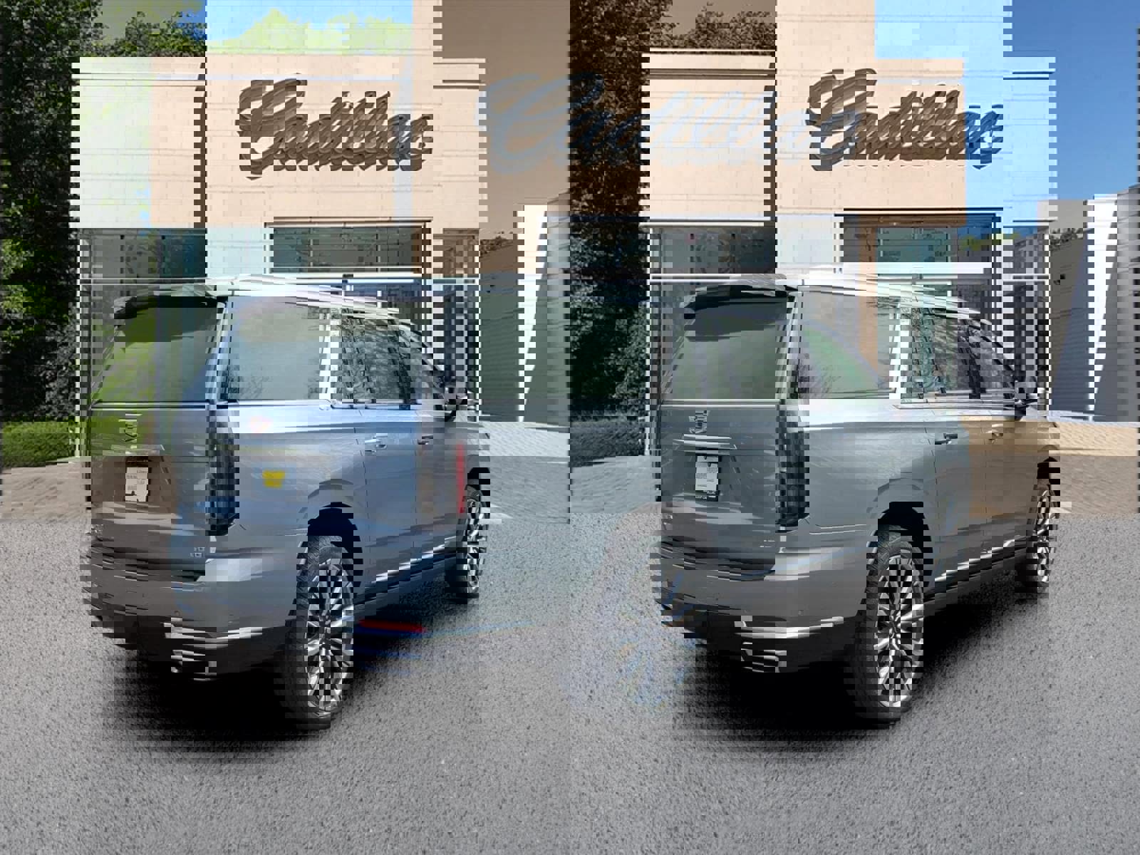 New 2026 Cadillac Escalade ESV Luxury w/ Touring Package image 5