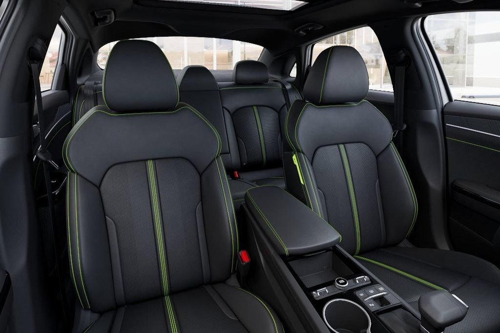 New 2026 Kia K5 GT FWD image 18