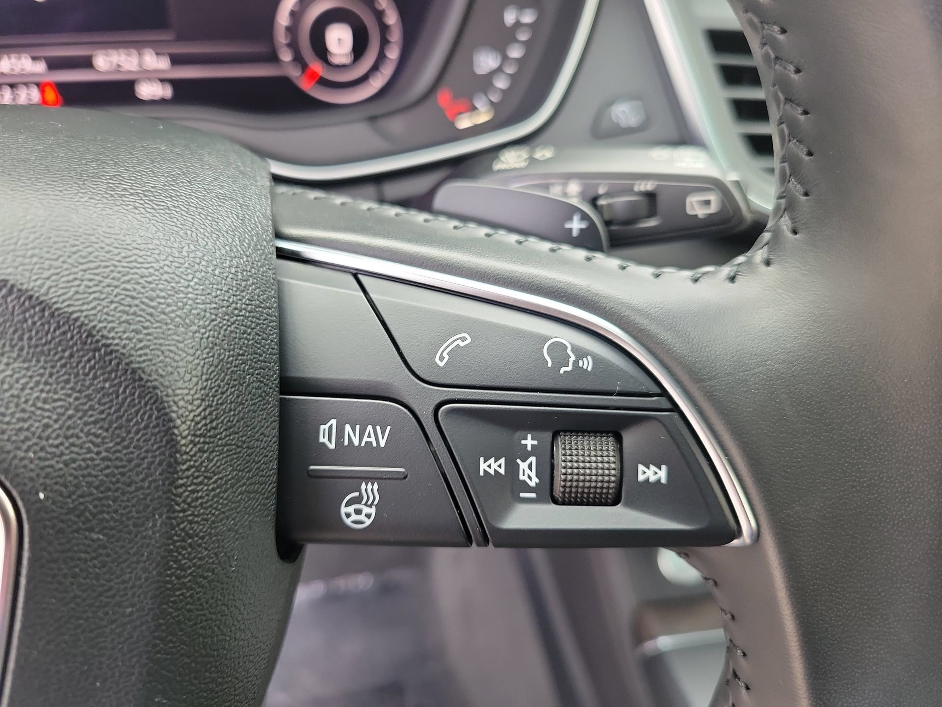 Used 2018 Audi Q5 Prestige AWD/4WD image 36