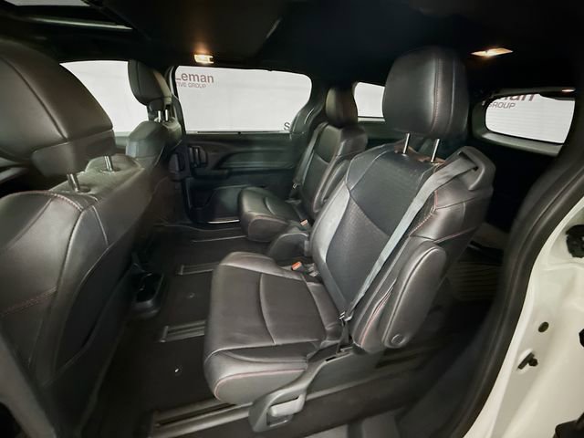 Used 2025 Toyota Sienna XSE w/ XSE Plus Package image 25