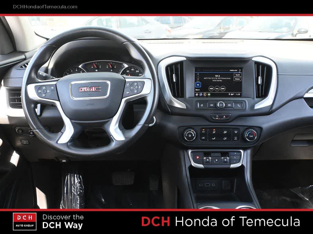 Used 2023 GMC Terrain SLE w/ Elevation Edition image 8